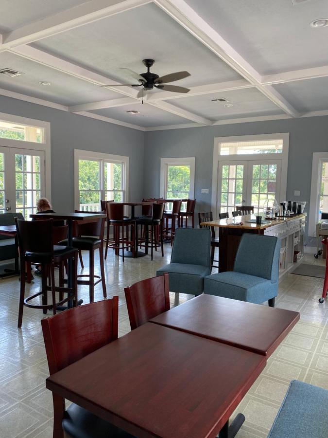 Inn On The River Glen Rose Εξωτερικό φωτογραφία