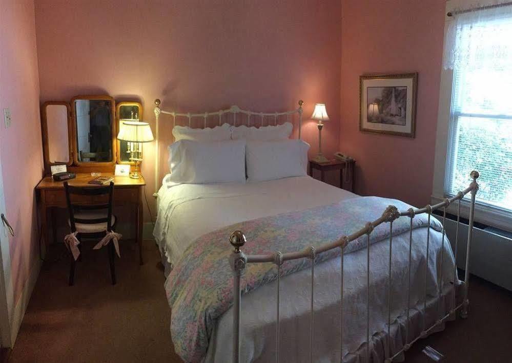 Inn On The River Glen Rose Εξωτερικό φωτογραφία