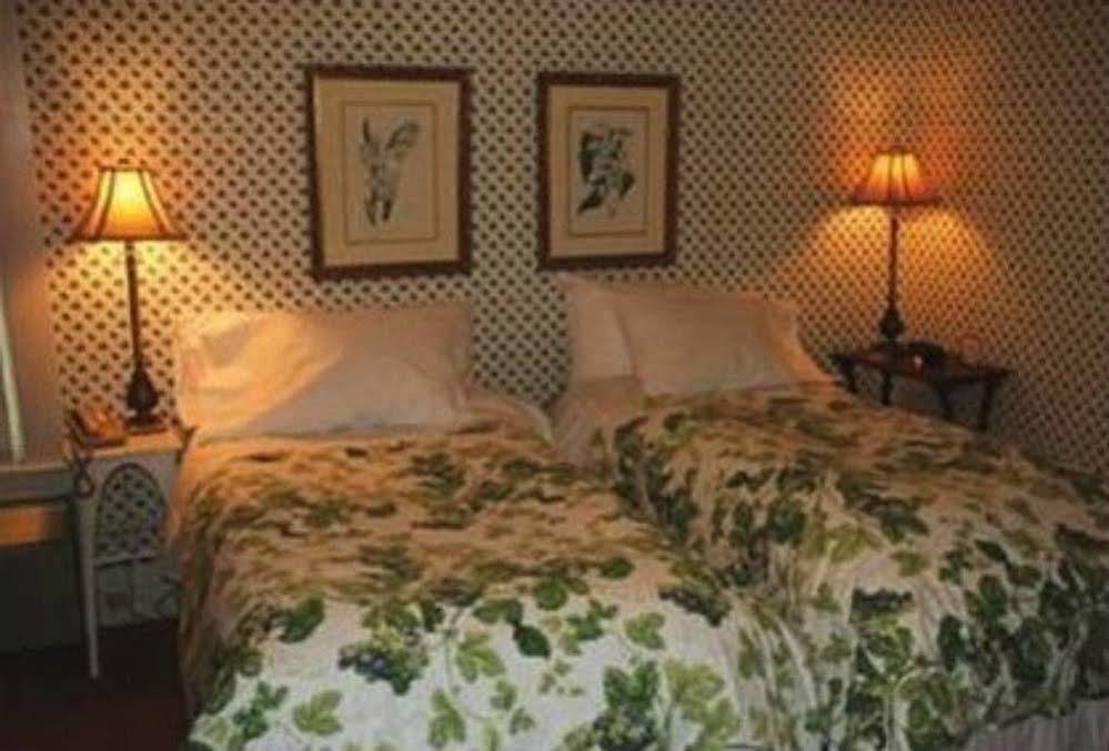Inn On The River Glen Rose Εξωτερικό φωτογραφία