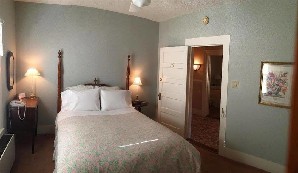 Inn On The River Glen Rose Εξωτερικό φωτογραφία