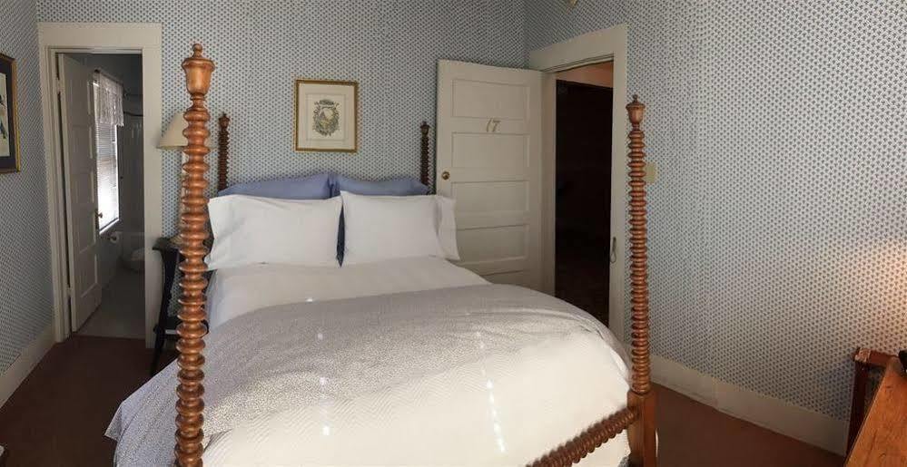 Inn On The River Glen Rose Εξωτερικό φωτογραφία