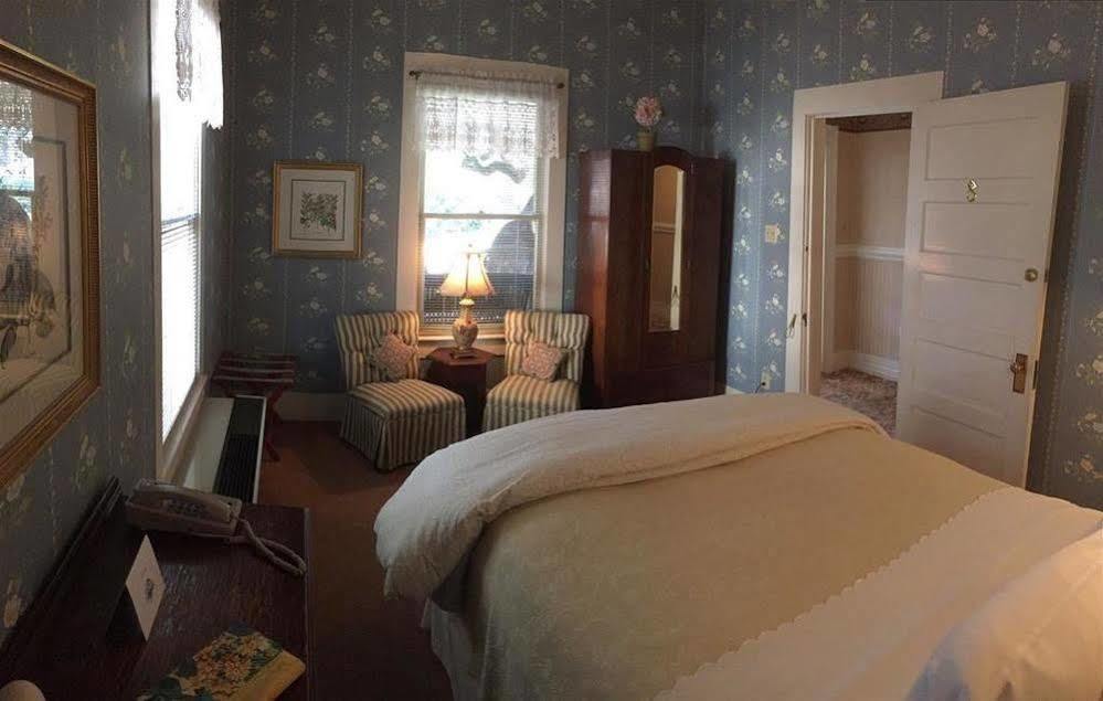 Inn On The River Glen Rose Εξωτερικό φωτογραφία