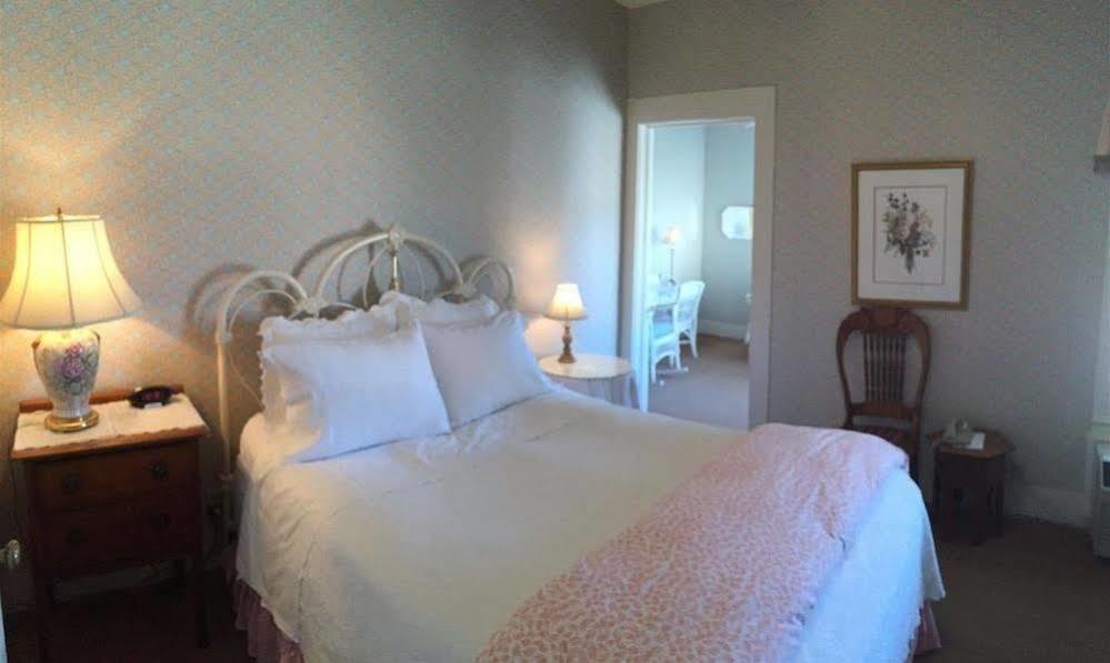 Inn On The River Glen Rose Εξωτερικό φωτογραφία