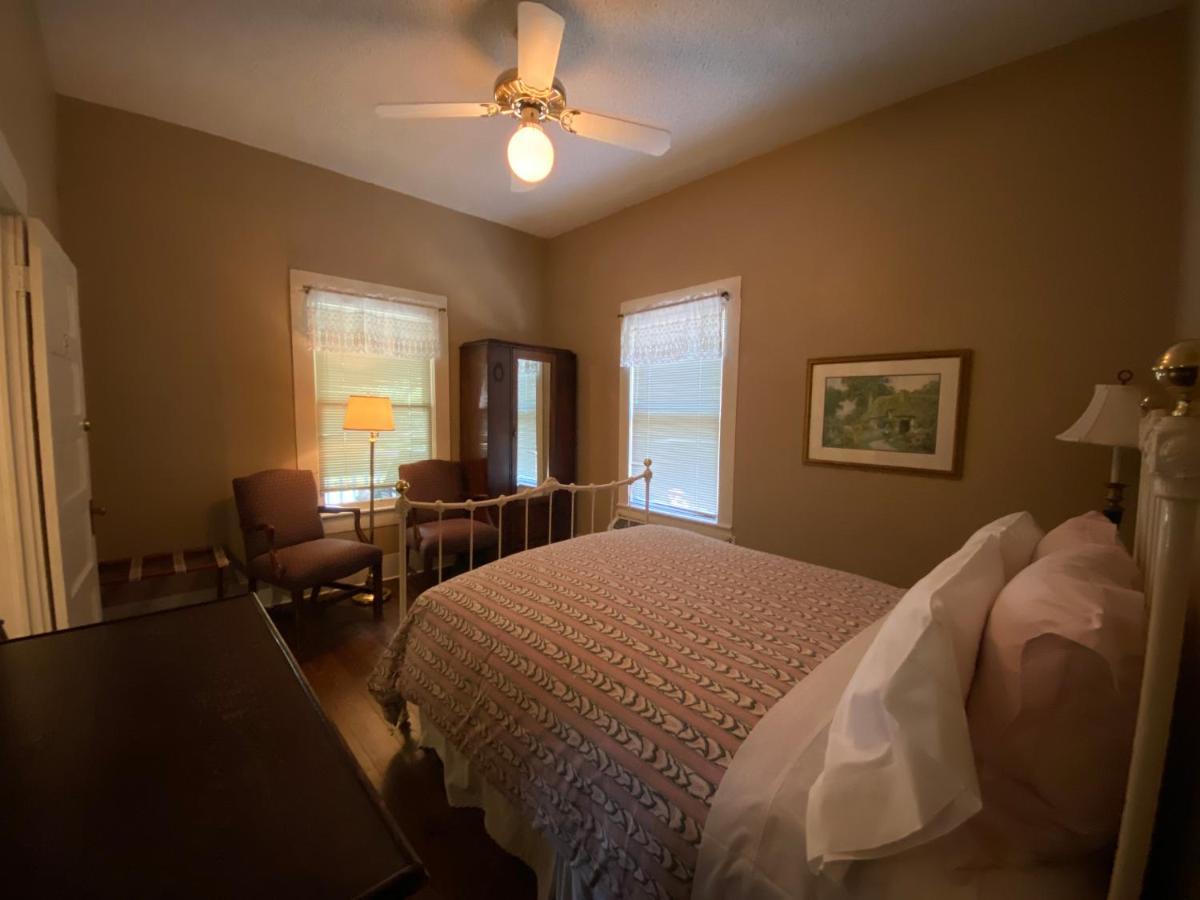 Inn On The River Glen Rose Εξωτερικό φωτογραφία